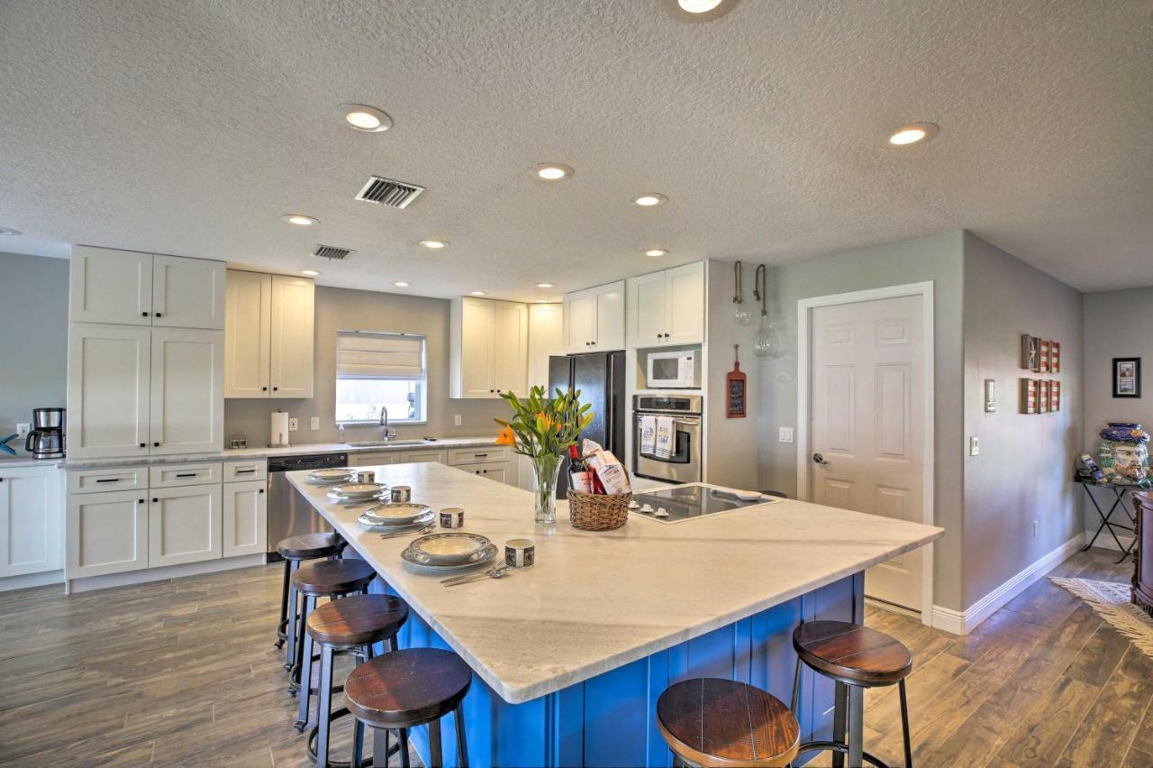 Waterfront Lake Placid Home With Dock And Fire Pit Экстерьер фото