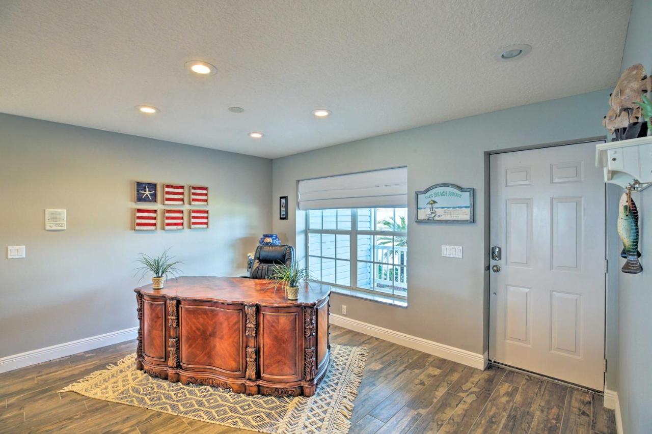 Waterfront Lake Placid Home With Dock And Fire Pit Экстерьер фото